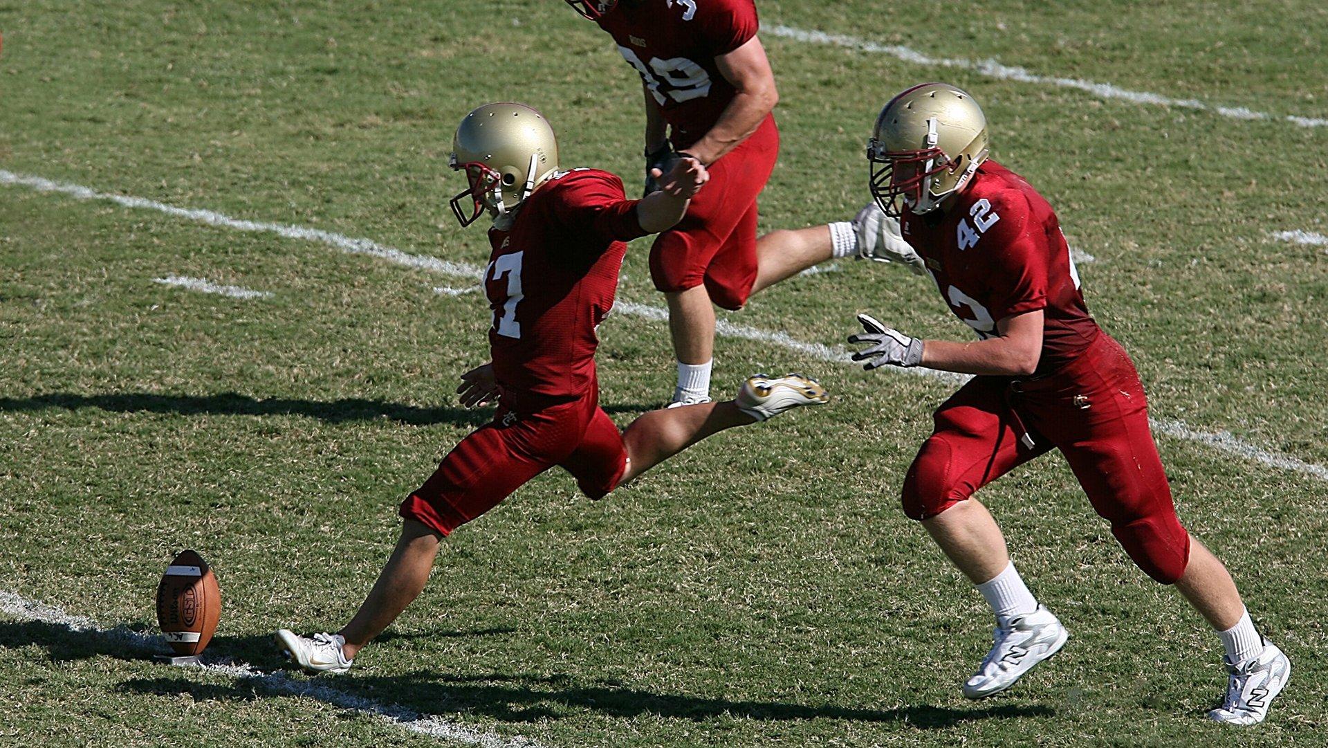 梅西第八次荣膺金球奖 刷新足坛历史纪录